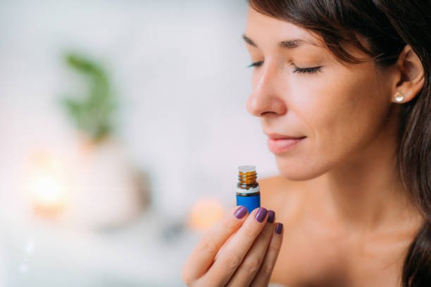 Aromaterapia com óleos essenciais para bem estar com eneagrama.